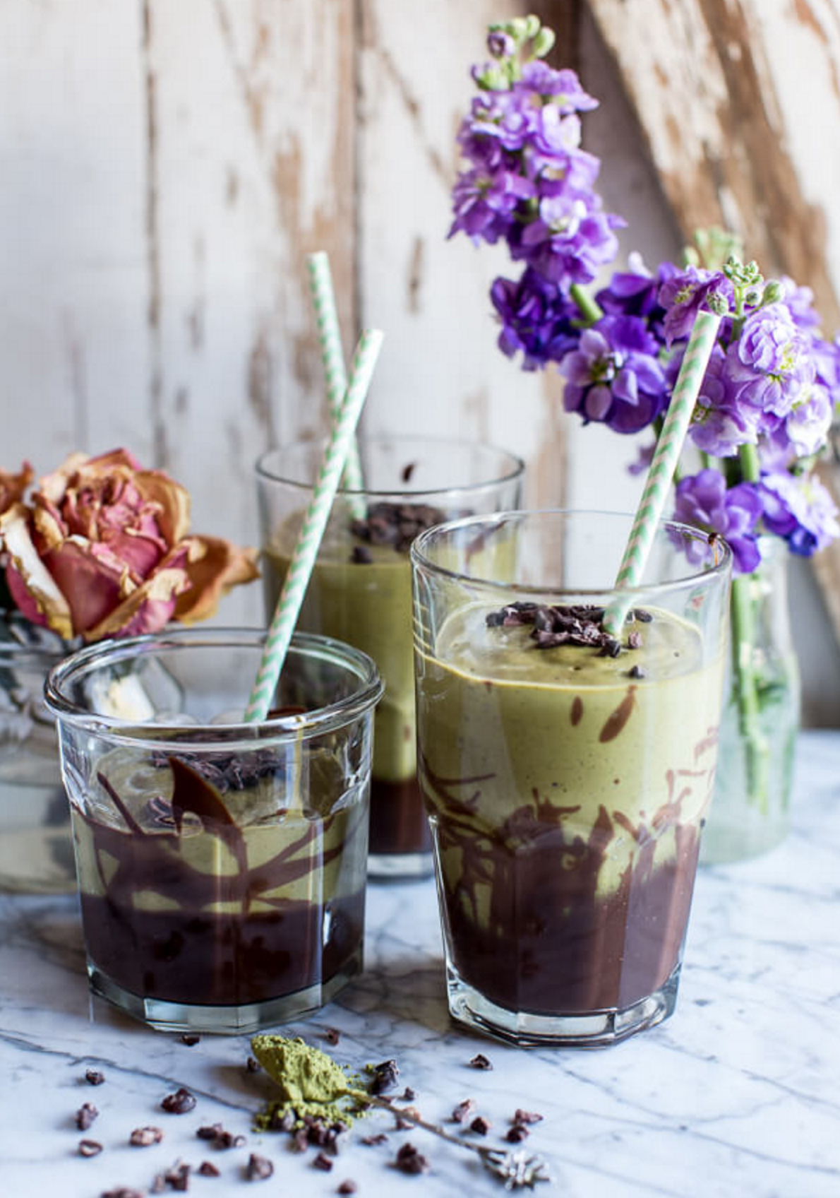 http://www.jadeleafmatcha.com/cdn/shop/articles/Vanilla_Almond_Matcha_and_Chocolate_Lava_Shake.png?v=1456249034